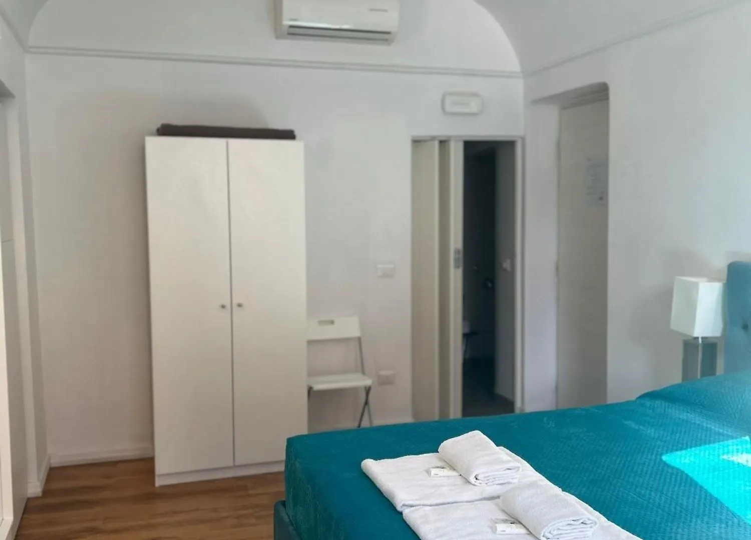Ah Suite Montecitorio Roma Pensión